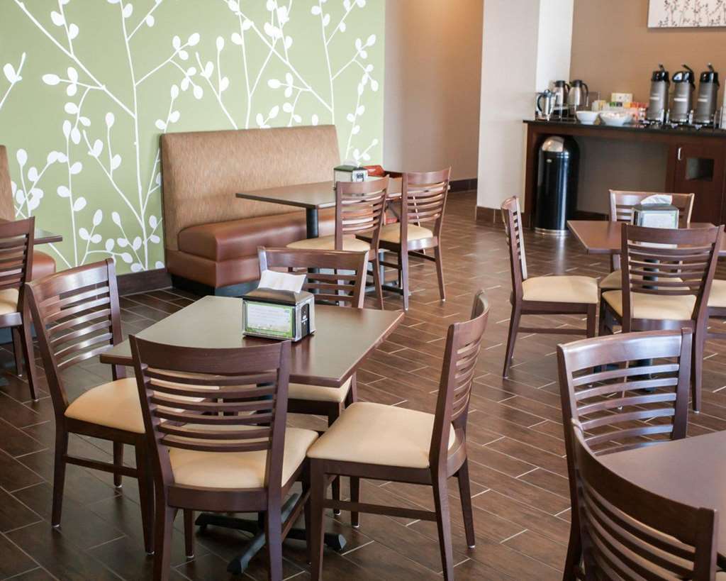 Sleep Inn & Suites Gulfport Restaurant photo